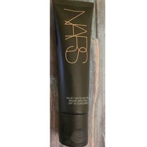 NARS Velvet Matte Foundation